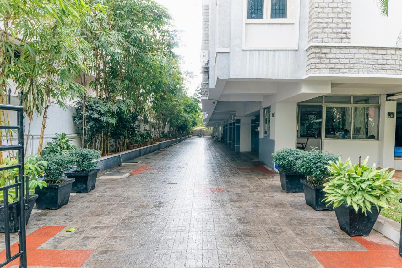 Hotel Athome , Whitefields, Kondapur Hyderabad Exterior foto