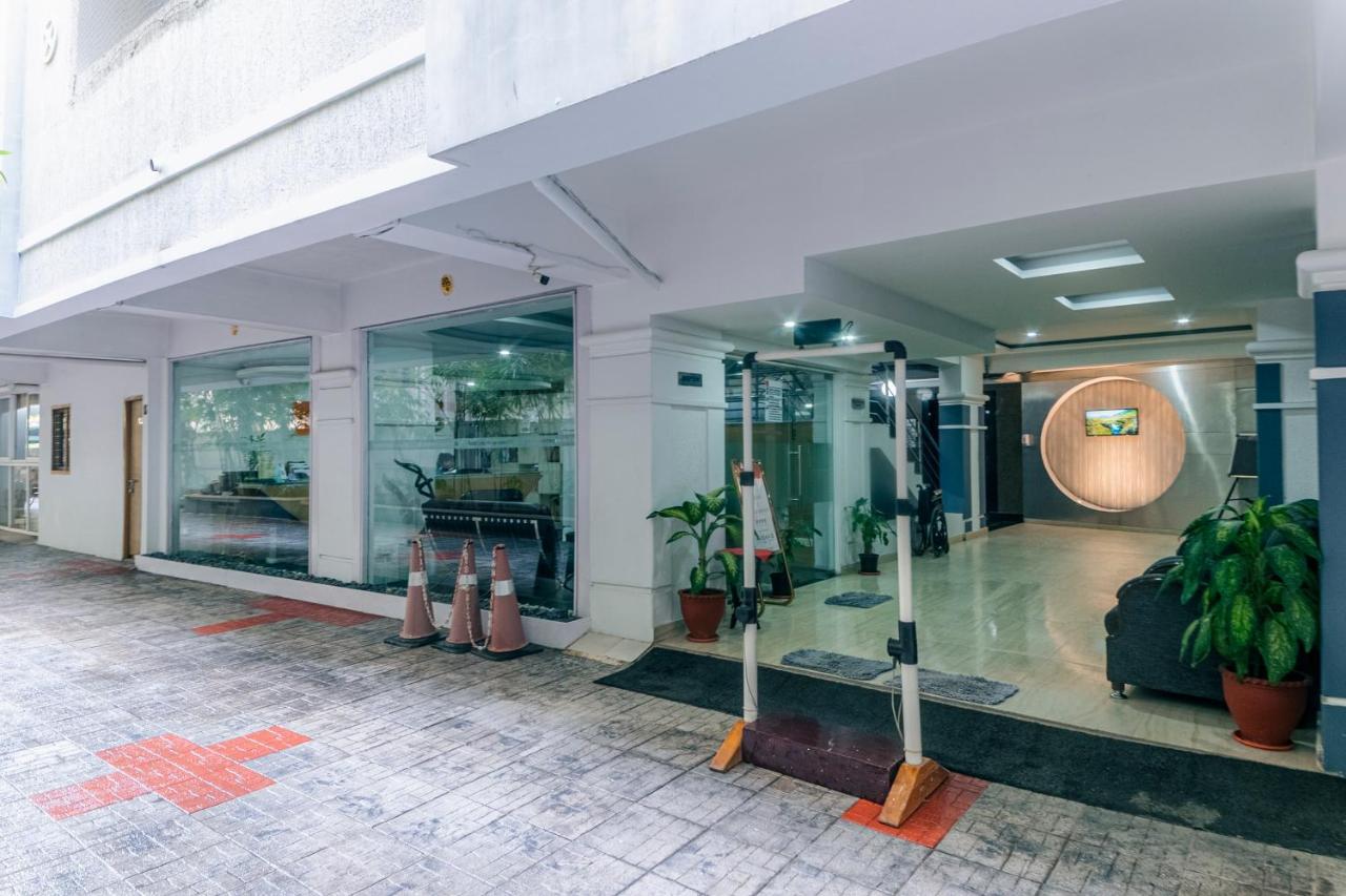 Hotel Athome , Whitefields, Kondapur Hyderabad Exterior foto